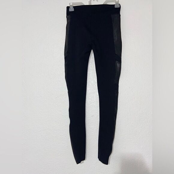 Spanx Faux Leather Moto Leggings High Waisted Ponte‎ Seamless Knit 7/8 Pant - Picture 4 of 10